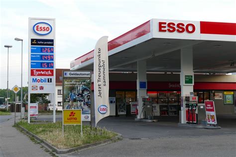 Benzinpreise ESSO Tankstelle Senftenberg .